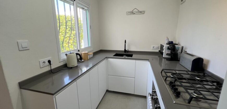 STUNNING IBICENCAN VILLA 2ND LINE TO THE SEA 699.500€