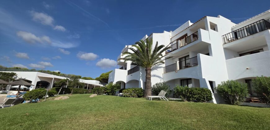 FULLY REFURBISHED SEA VIEW APARTMENT 287.500€