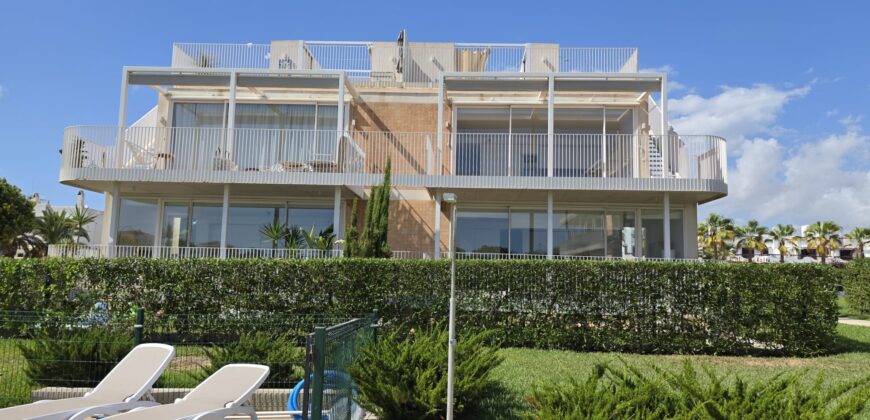 PENTHOUSE APARTMENT WITH DISTANCED SEA VIEWS 399.900€