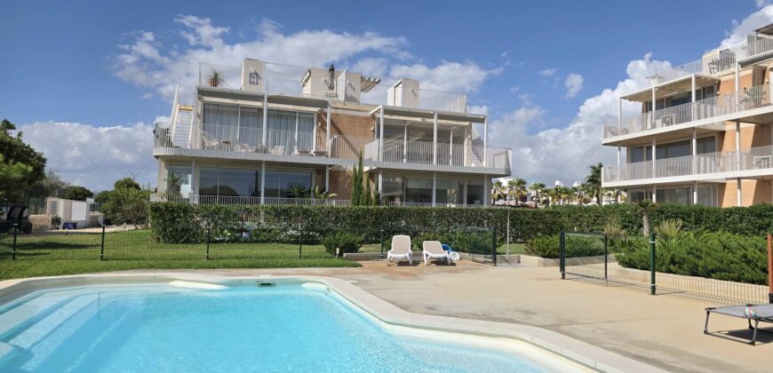PENTHOUSE APARTMENT WITH DISTANCED SEA VIEWS 399.900€