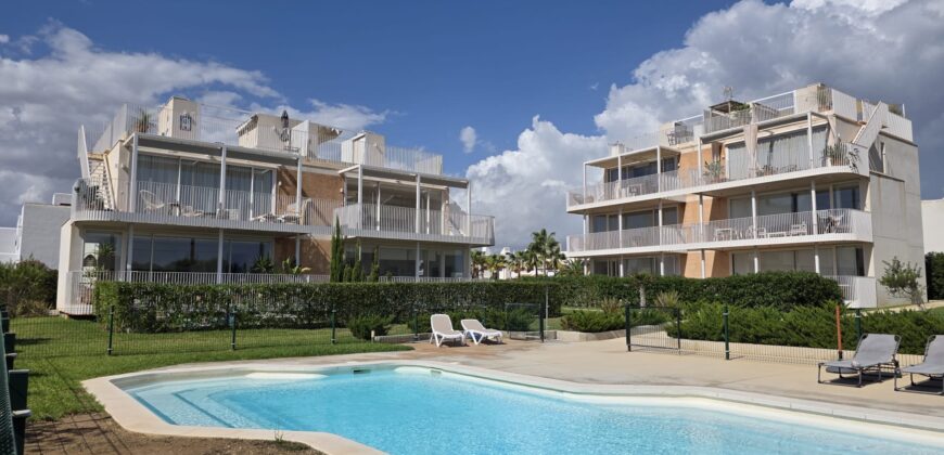 PENTHOUSE APARTMENT WITH DISTANCED SEA VIEWS 399.900€