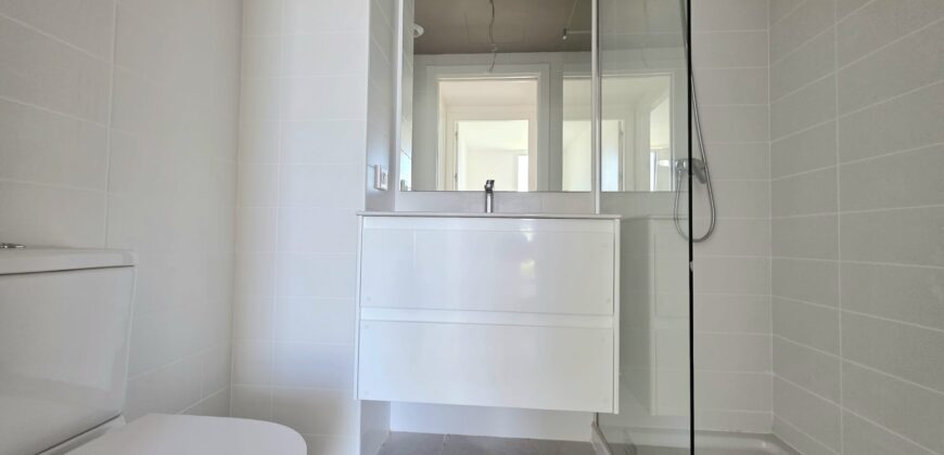 PENTHOUSE APARTMENT WITH DISTANCED SEA VIEWS 399.900€