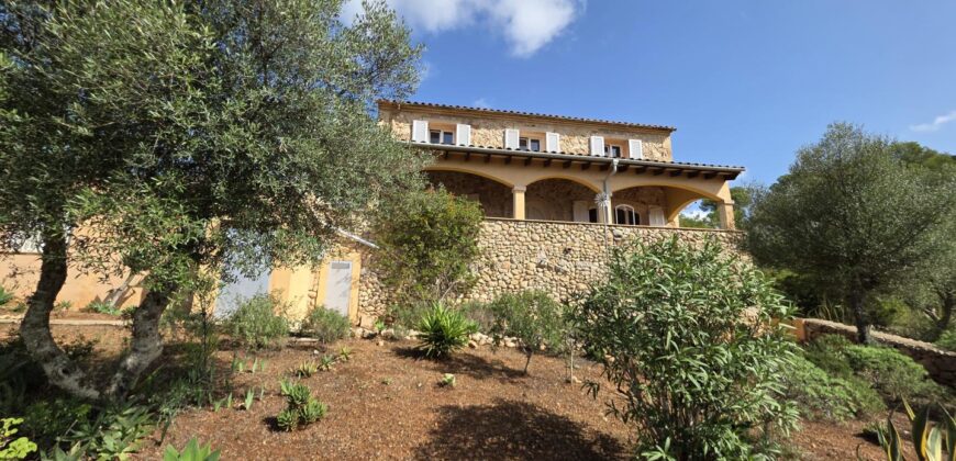 CHARMING COUNTRY HOUSE IN THE HILLS OF SON PROHENS CHARMING COUNTRY HOUSE IN THE HILLS OF SON PROHENS