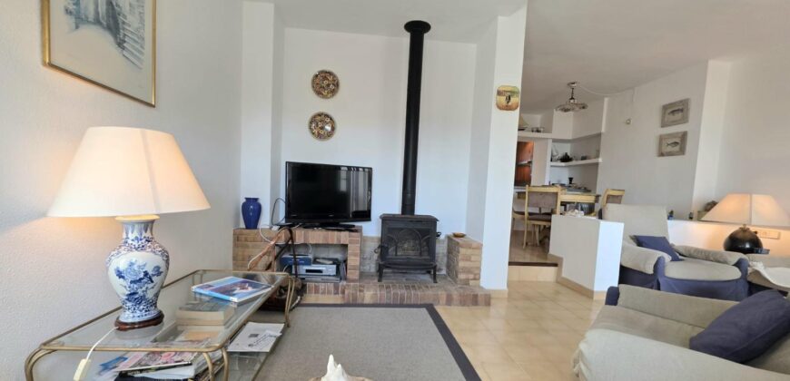 APARTAMENTP DUPLEX CON VISTAS AL MAR 669.000€