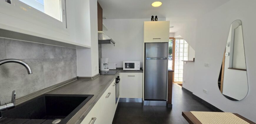 TERRACED VILLA WITH TOURIST RENTAL LICENSE AND MARINA VIEWS