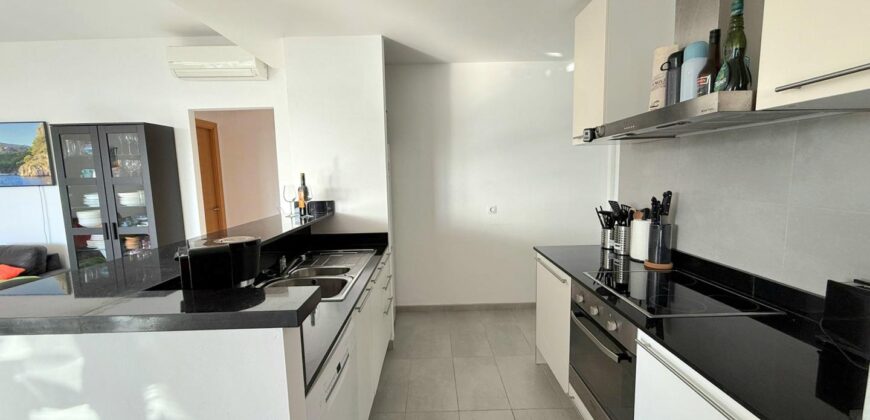 PENTHOUSE APARTMENT CLOSE TO THE MARINA 499.500€