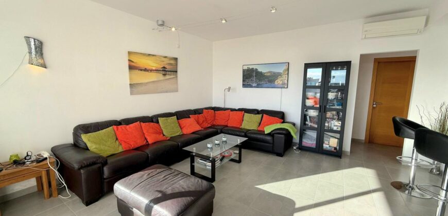 PENTHOUSE APARTMENT CLOSE TO THE MARINA 499.500€