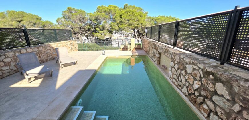 TERRACED VILLA WITH TOURIST RENTAL LICENSE AND MARINA VIEWS