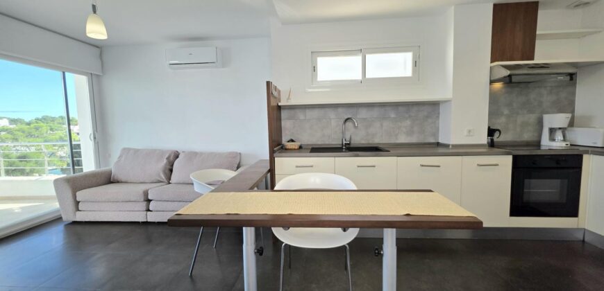 TERRACED VILLA WITH TOURIST RENTAL LICENSE AND MARINA VIEWS