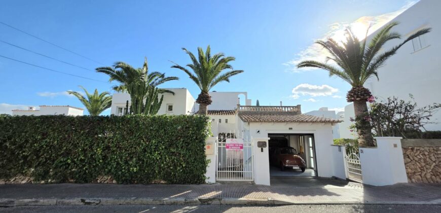 DETACHED VILLA WITH STUNNING SEA VIEWS, ES FORTI
