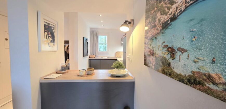 LUXURY APARTMENT IN PRIME LOCATION OVERLOOKING THE MARINA 649.500€