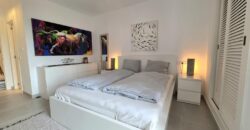 LUXURY APARTMENT IN PRIME LOCATION OVERLOOKING THE MARINA 649.500€