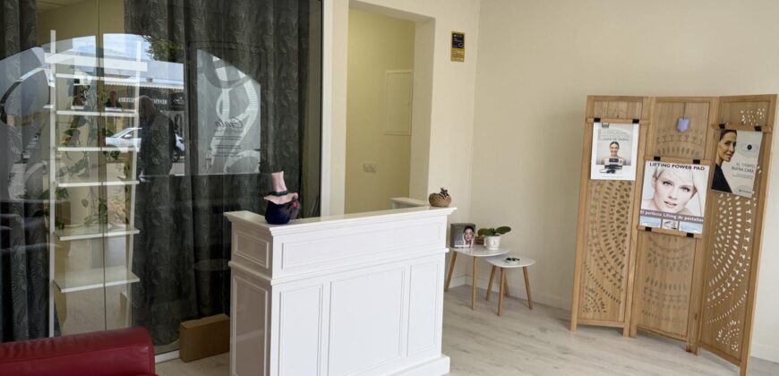 MODERN RENOVATED COMMERCIAL UNIT CALA EGOS 299.500€