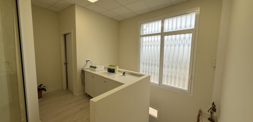 MODERN RENOVATED COMMERCIAL UNIT CALA EGOS 299.500€