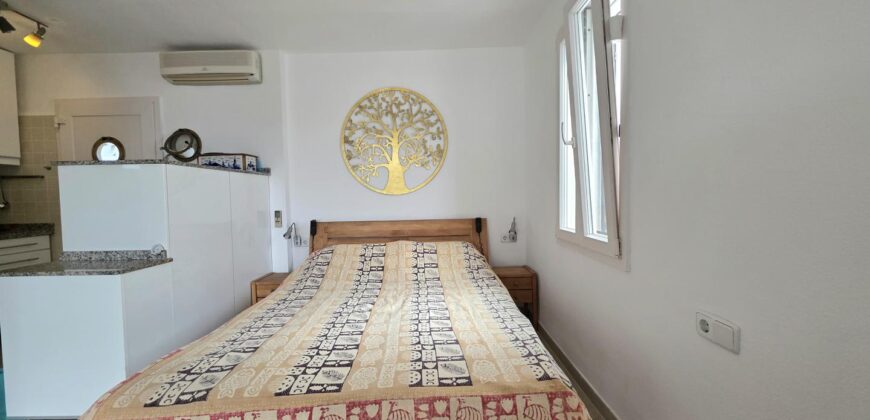 AMPLIO Y LUMINOSO ÁTICO ESTUDIO EN VENTA, CALA D