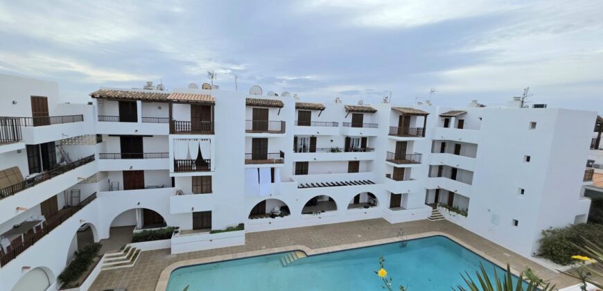 SEHR HELLES UND GERÄUMIGES PENTHOUSE-STUDIO IN CALA D’OR