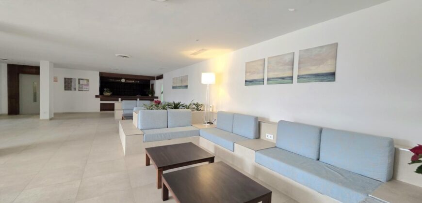 LIGHT AND BRIGHT SPACIOUS PENTHOUSE STUDIO, CALA D´OR