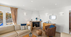 VILLA EN PRIMERA LÍNEA CON VISTAS PANORÁMICAS AL MAR EN ES FORTI