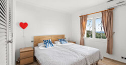 VILLA EN PRIMERA LÍNEA CON VISTAS PANORÁMICAS AL MAR EN ES FORTI