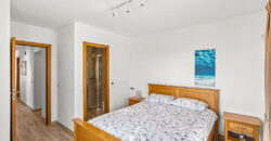 VILLA EN PRIMERA LÍNEA CON VISTAS PANORÁMICAS AL MAR EN ES FORTI