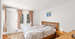 VILLA EN PRIMERA LÍNEA CON VISTAS PANORÁMICAS AL MAR EN ES FORTI