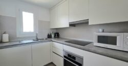 LUXURY PENTHOUSE IN PRIME LOCATION OVERLOOKING THE MARINA 517.500€