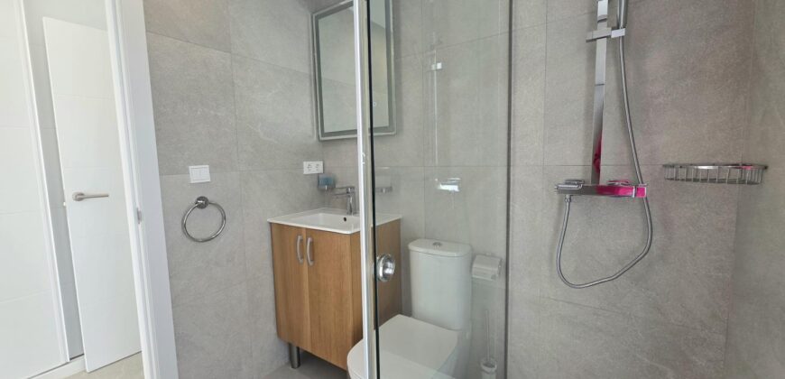 TOP FLOOR APARTMENT – COMPASS BY TAYLOR WIMPEY 398.500€