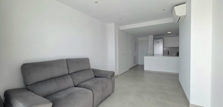 TOP FLOOR APARTMENT – COMPASS BY TAYLOR WIMPEY 398.500€