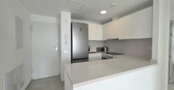 TOP FLOOR APARTMENT – COMPASS BY TAYLOR WIMPEY 398.500€