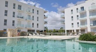 TOP FLOOR APARTMENT – COMPASS BY TAYLOR WIMPEY 398.500€