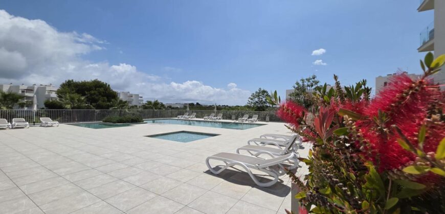 TOP FLOOR APARTMENT – COMPASS BY TAYLOR WIMPEY 398.500€