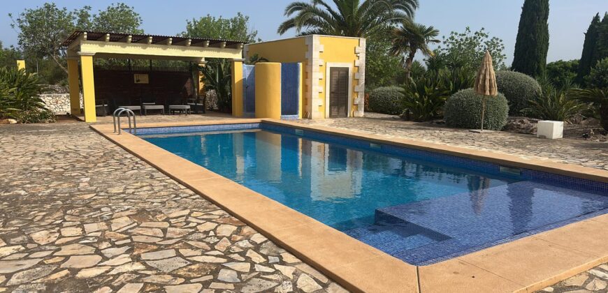 STUNNING COUNTRY HOUSE WITH GUEST APARTMENT IN A PEACEFUL LOCATION CLOSE TO MANACOR