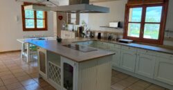 STUNNING COUNTRY HOUSE WITH GUEST APARTMENT IN A PEACEFUL LOCATION CLOSE TO MANACOR