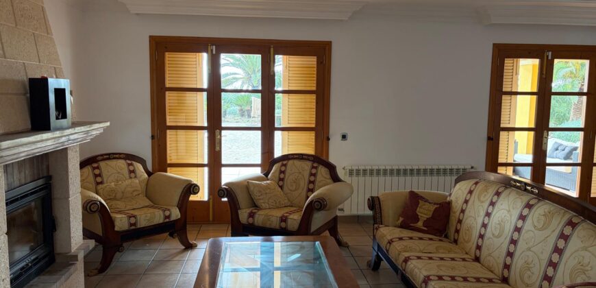 STUNNING COUNTRY HOUSE WITH GUEST APARTMENT IN A PEACEFUL LOCATION CLOSE TO MANACOR