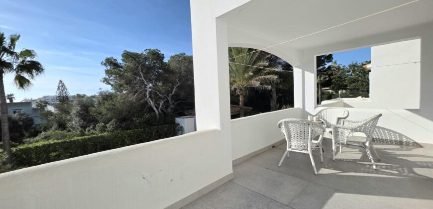 EXCEPTIONAL LUXURY PENTHOUSE WITH BREATHTAKING SEA VIEWS IN ES FORTÍ 1.295.000€