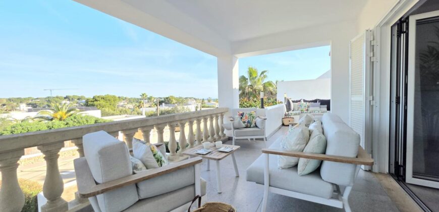 EXCEPTIONAL LUXURY PENTHOUSE WITH BREATHTAKING SEA VIEWS IN ES FORTÍ 1.295.000€
