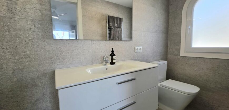 EXCEPTIONAL LUXURY PENTHOUSE WITH BREATHTAKING SEA VIEWS IN ES FORTÍ 1.295.000€