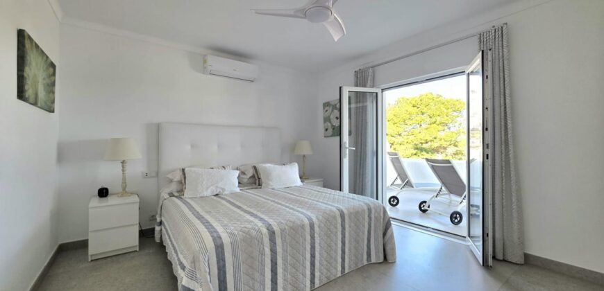 EXCEPTIONAL LUXURY PENTHOUSE WITH BREATHTAKING SEA VIEWS IN ES FORTÍ 1.295.000€