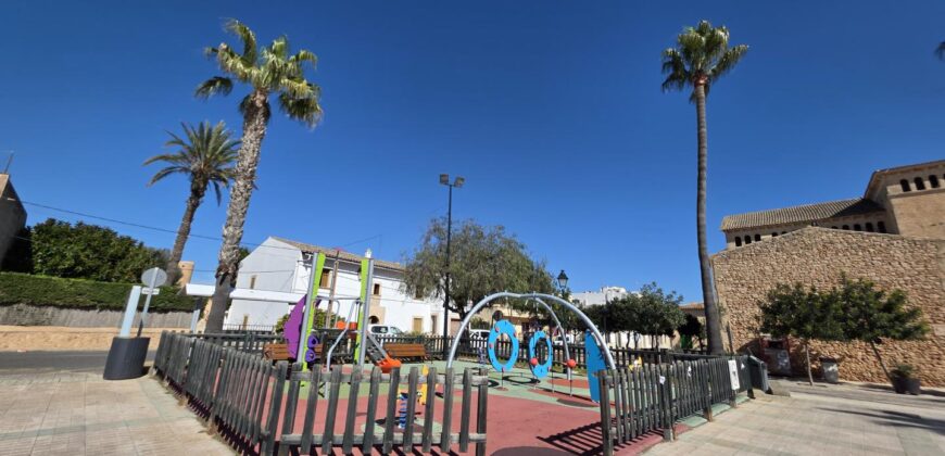 MODERNE ERDGESCHOSSWOHNUNG ZU VERKAUFEN, CALONGE 349.500€