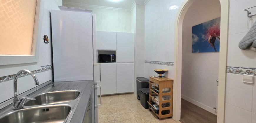 MODERNE ERDGESCHOSSWOHNUNG ZU VERKAUFEN, CALONGE 349.500€