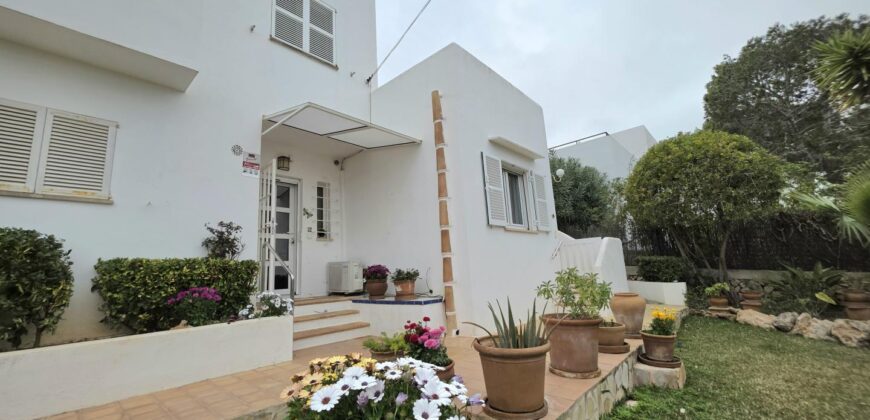 GROUND-FLOOR IN SECOND LINE TO THE SEA, CALA D´OR