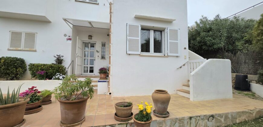 GROUND-FLOOR IN SECOND LINE TO THE SEA, CALA D´OR