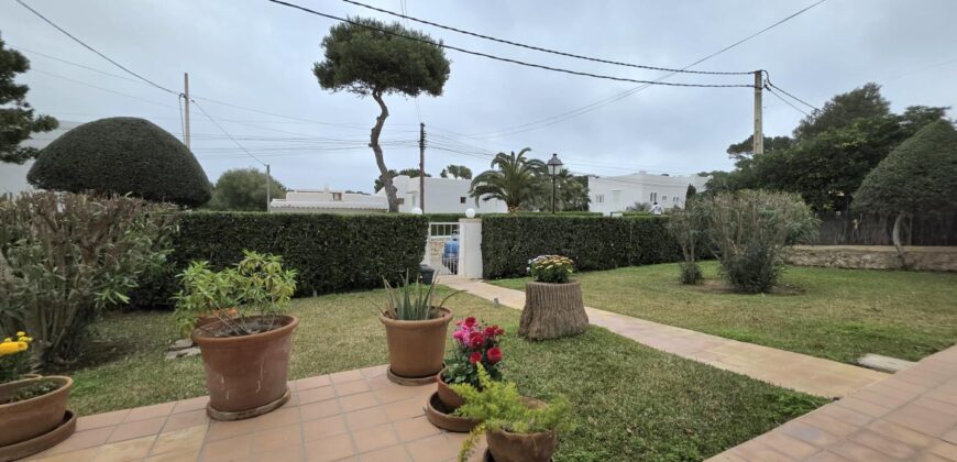 GROUND-FLOOR IN SECOND LINE TO THE SEA, CALA D´OR