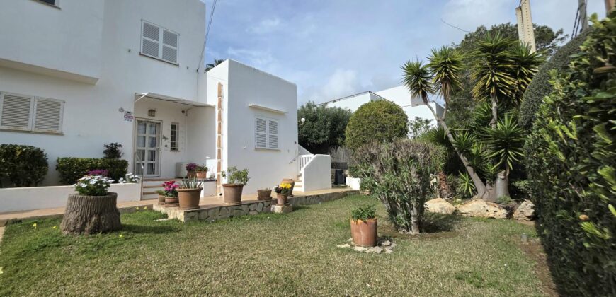 GROUND-FLOOR IN SECOND LINE TO THE SEA, CALA D´OR