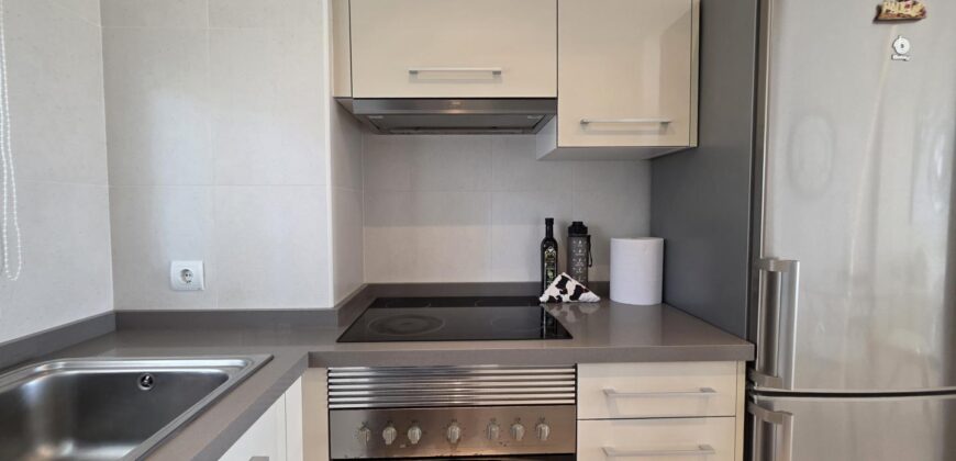 LUMINOSO Y MODERNO APARTAMENTO EN VENTA, COMPLEJO EL PUERTO 2