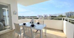 LUMINOSO Y MODERNO APARTAMENTO EN VENTA, COMPLEJO EL PUERTO 2