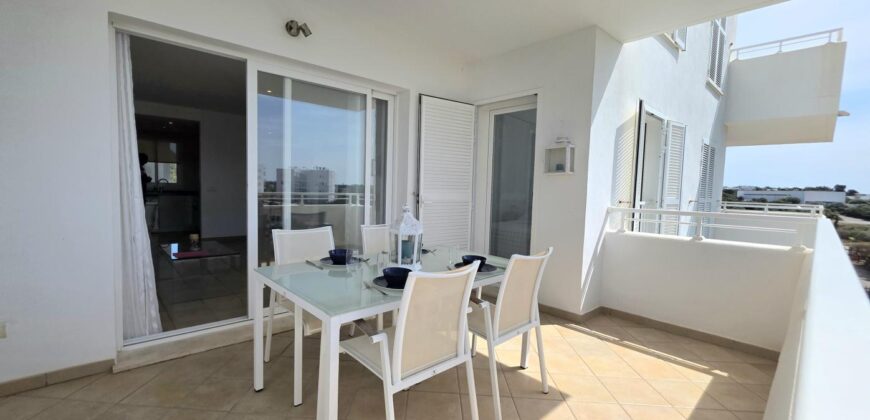 LUMINOSO Y MODERNO APARTAMENTO EN VENTA, COMPLEJO EL PUERTO 2