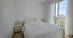 LUMINOSO Y MODERNO APARTAMENTO EN VENTA, COMPLEJO EL PUERTO 2