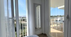 LUMINOSO Y MODERNO APARTAMENTO EN VENTA, COMPLEJO EL PUERTO 2