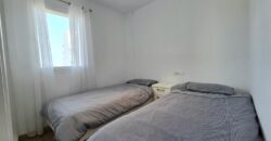 LUMINOSO Y MODERNO APARTAMENTO EN VENTA, COMPLEJO EL PUERTO 2